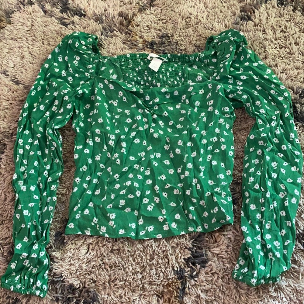H&M top never worn